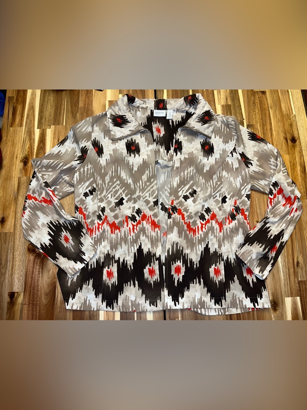 Chico’s Women's Taupe Patterned Zip-Front Shirt Jacket with Red Accents